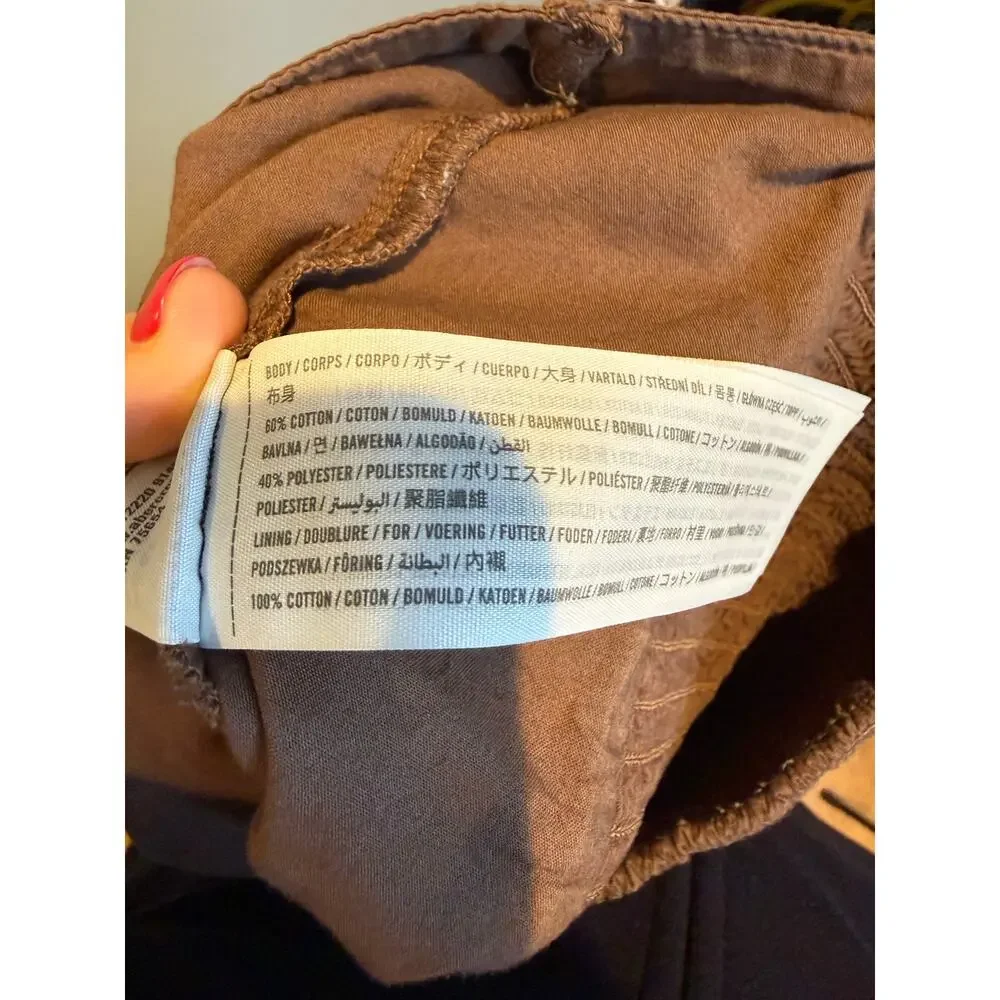 Abercrombie & Fitch measurements approximate